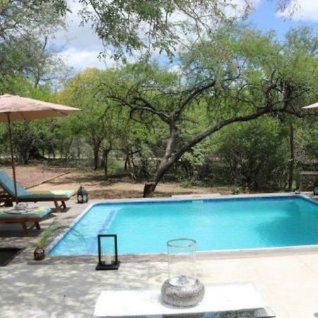 Luvivane Luxury Villa Marloth Park Exterior photo