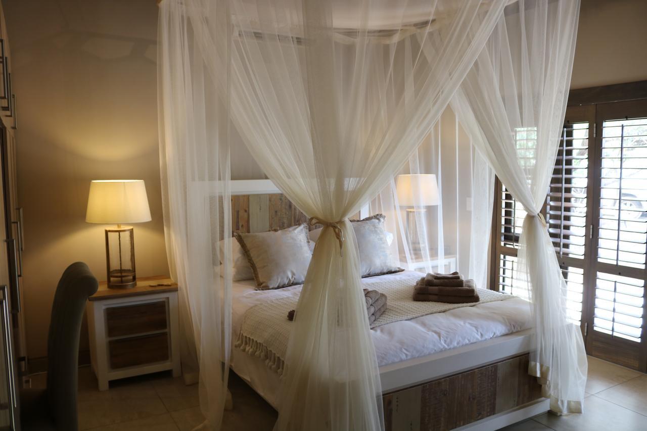 Luvivane Luxury Villa Marloth Park Exterior photo