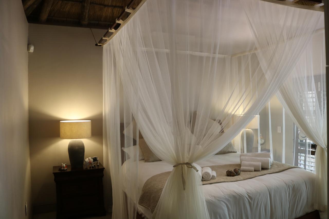 Luvivane Luxury Villa Marloth Park Exterior photo